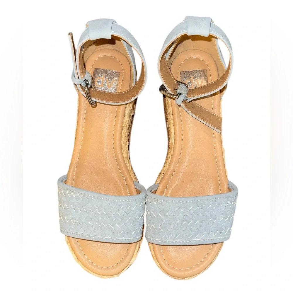 Dolce Vita Byndi NWOT Gray Espadrille Wedges Women’s Size 7.5